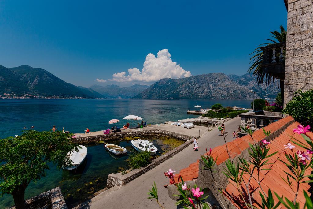 Celine'S Place By The Sea Kotor Bagian luar foto