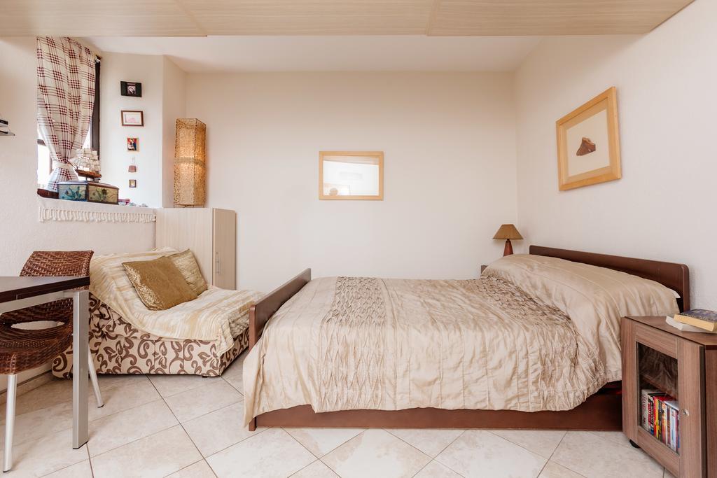 Celine'S Place By The Sea Kotor Bagian luar foto