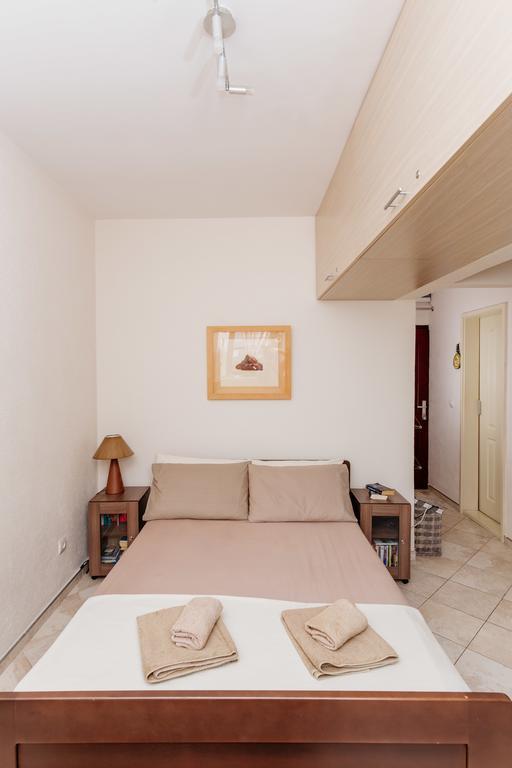 Celine'S Place By The Sea Kotor Bagian luar foto